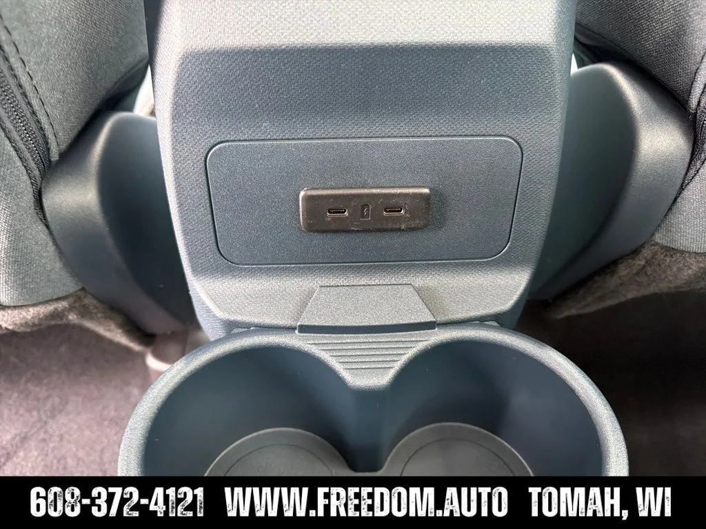 New 2026 Carbonized Gray Metallic Ford XLT image 38