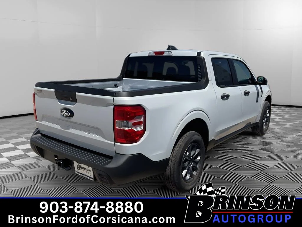 New 2026 White Ford XLT image 5