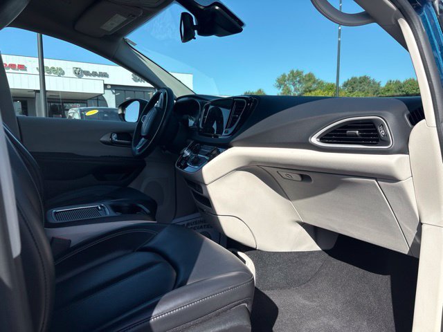 Used 2023 Blue Chrysler Touring L image 15