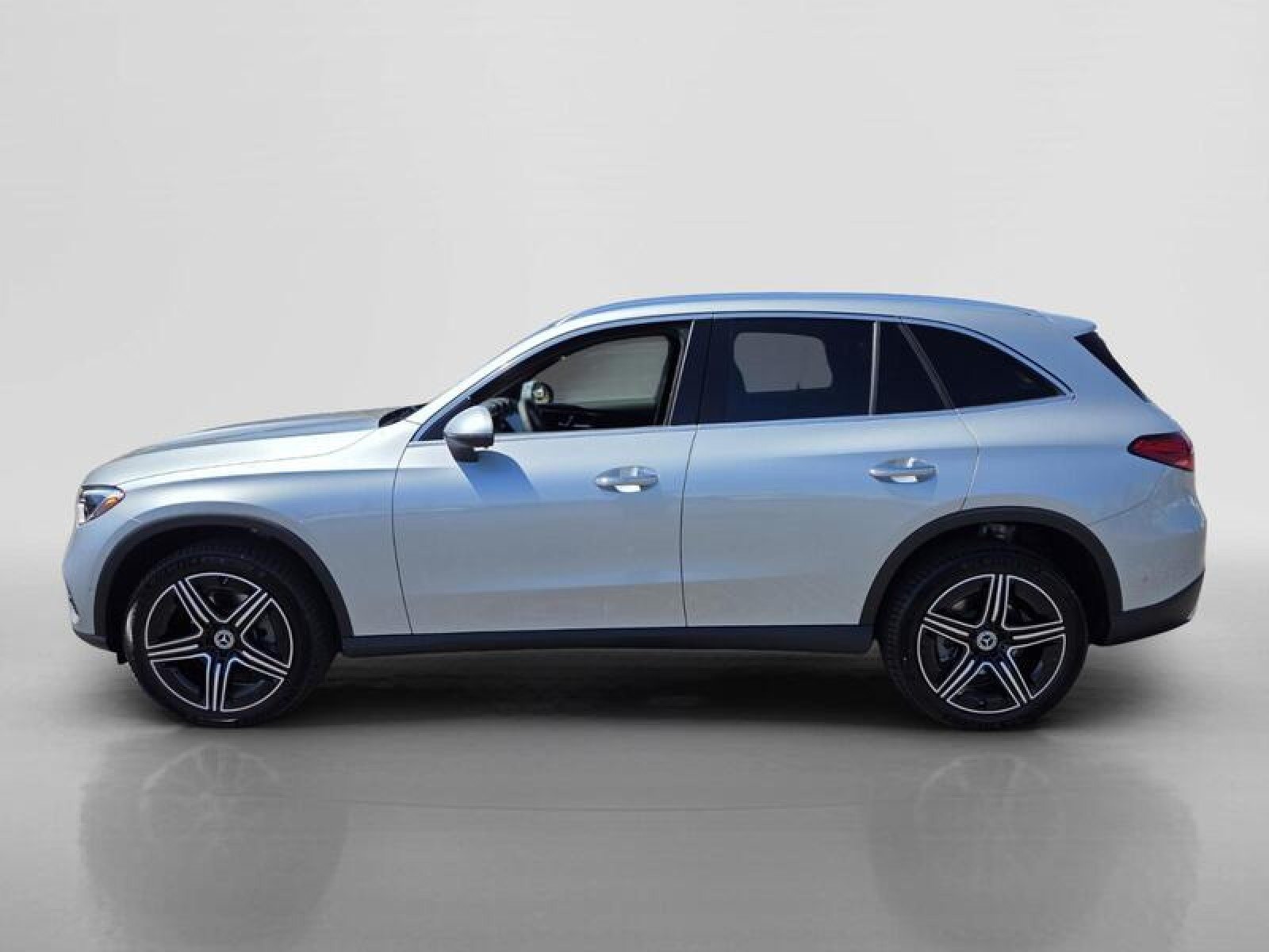 New 2026 Cirrus Silver Metallic Mercedes-Benz GLC 300 SUV image 2