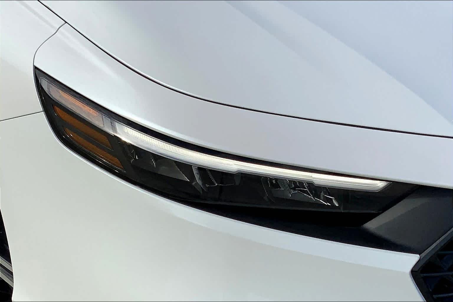 2025 Honda Accord Hybrid Sport - Photo 13