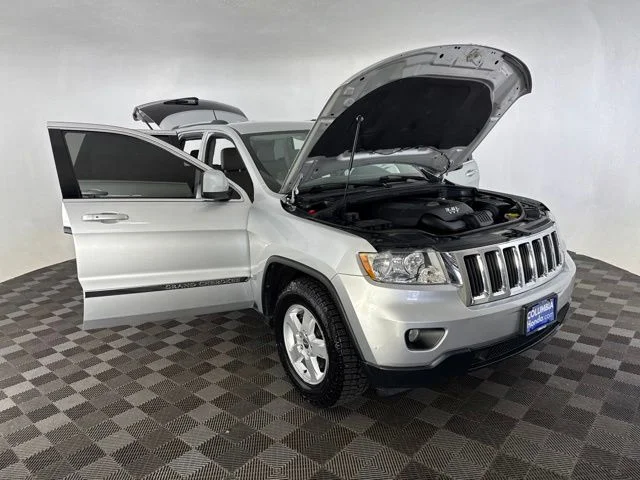 Used 2012 Silver Jeep Laredo image 15