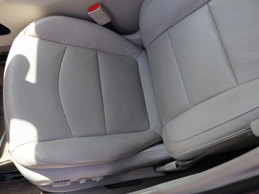 Used 2020 White GMC Denali image 31