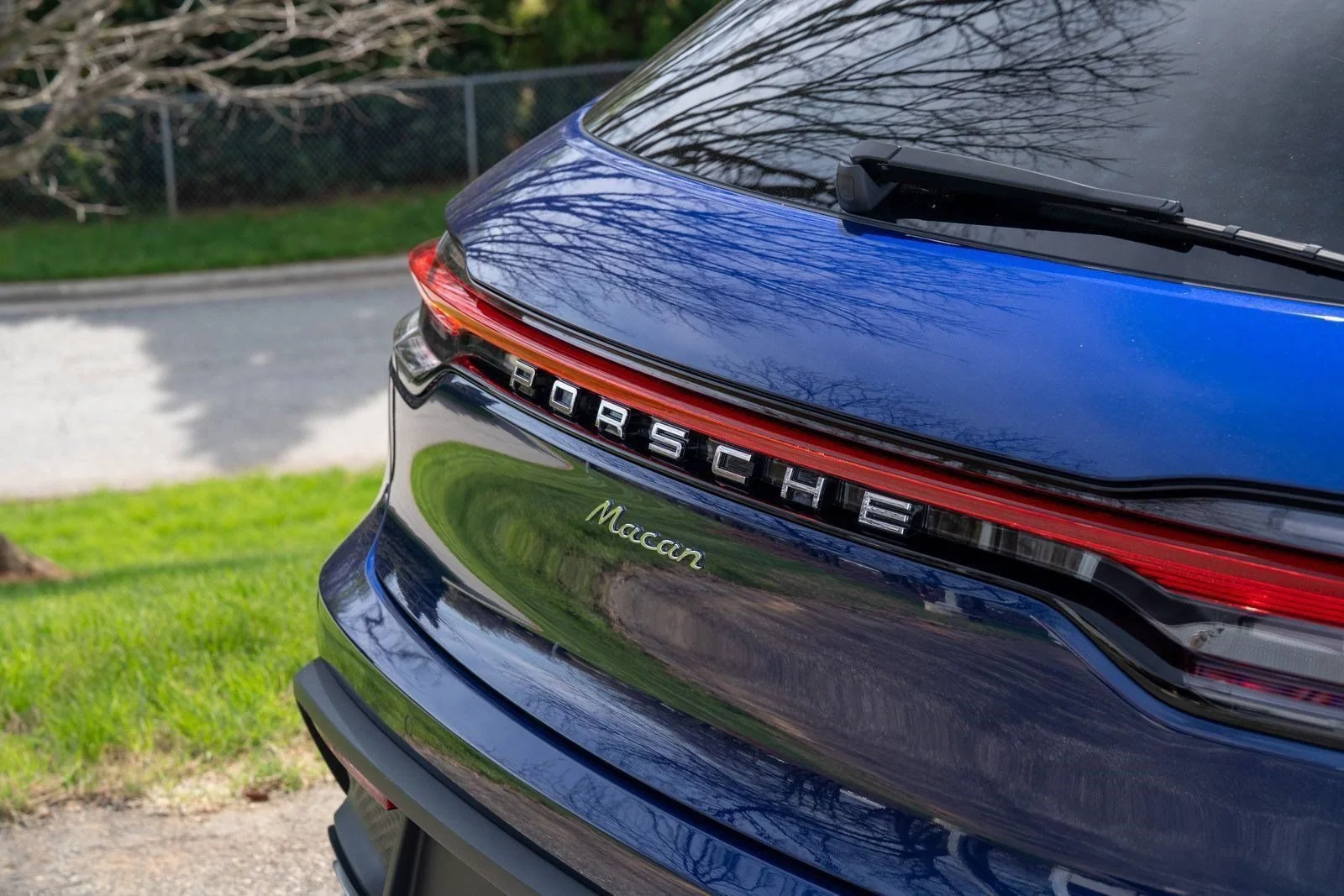New 2026 Gentian Blue Metallic Porsche Base image 16