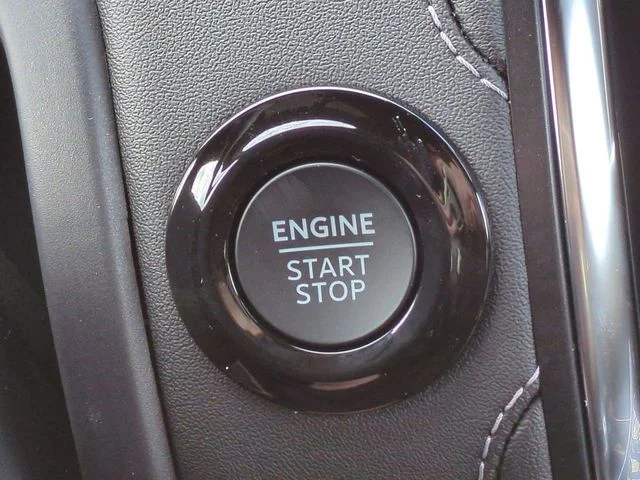 New 2026 Space Silver Metallic Ford MAX Platinum® image 28