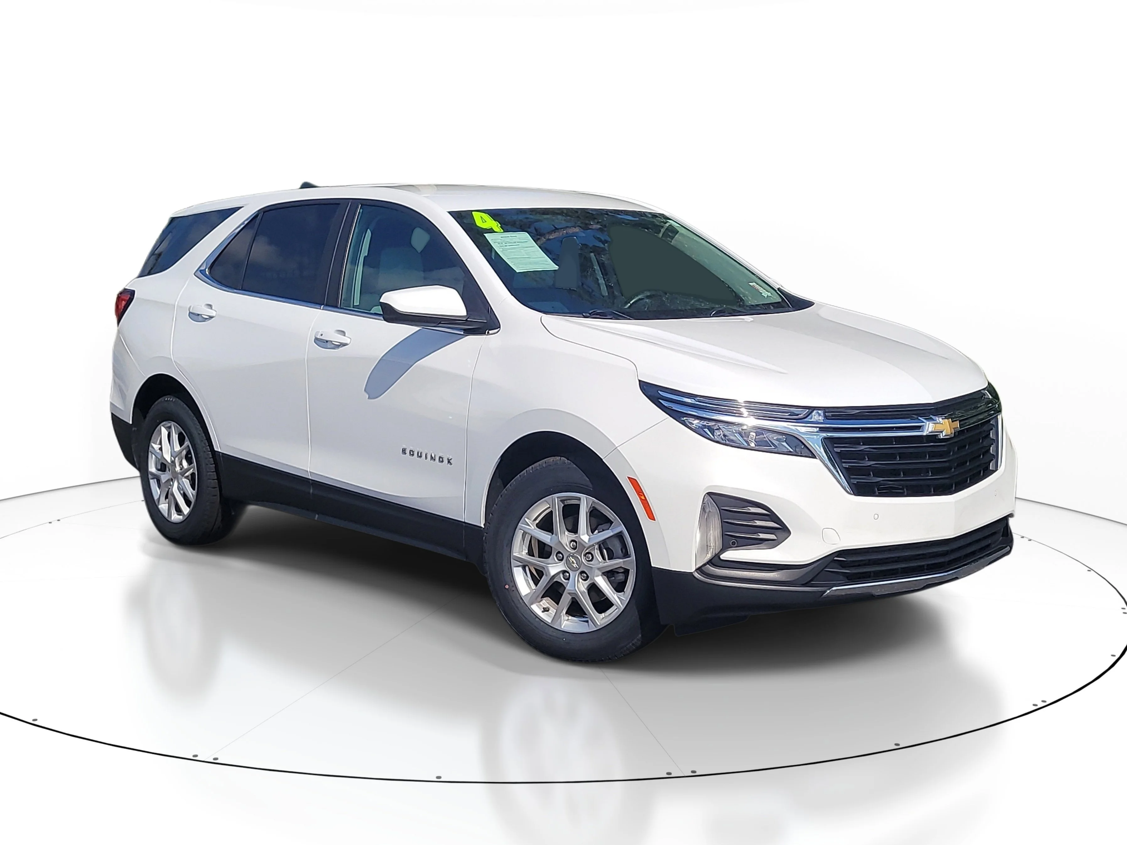 Used 2024 Summit White Chevrolet LT image 1