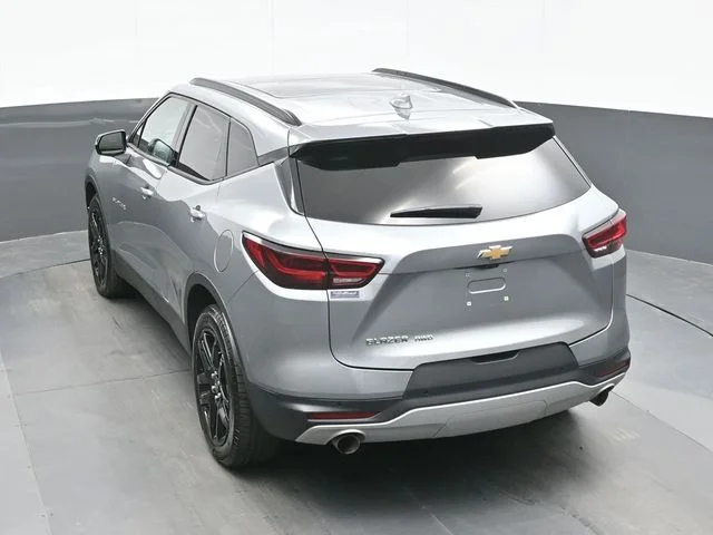 Used 2024 Gray Chevrolet LT image 10