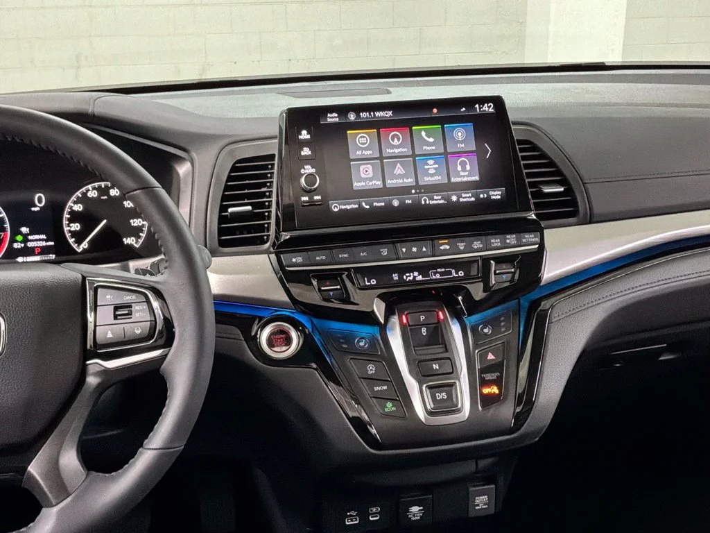 2026 Honda Odyssey Touring - Photo 15