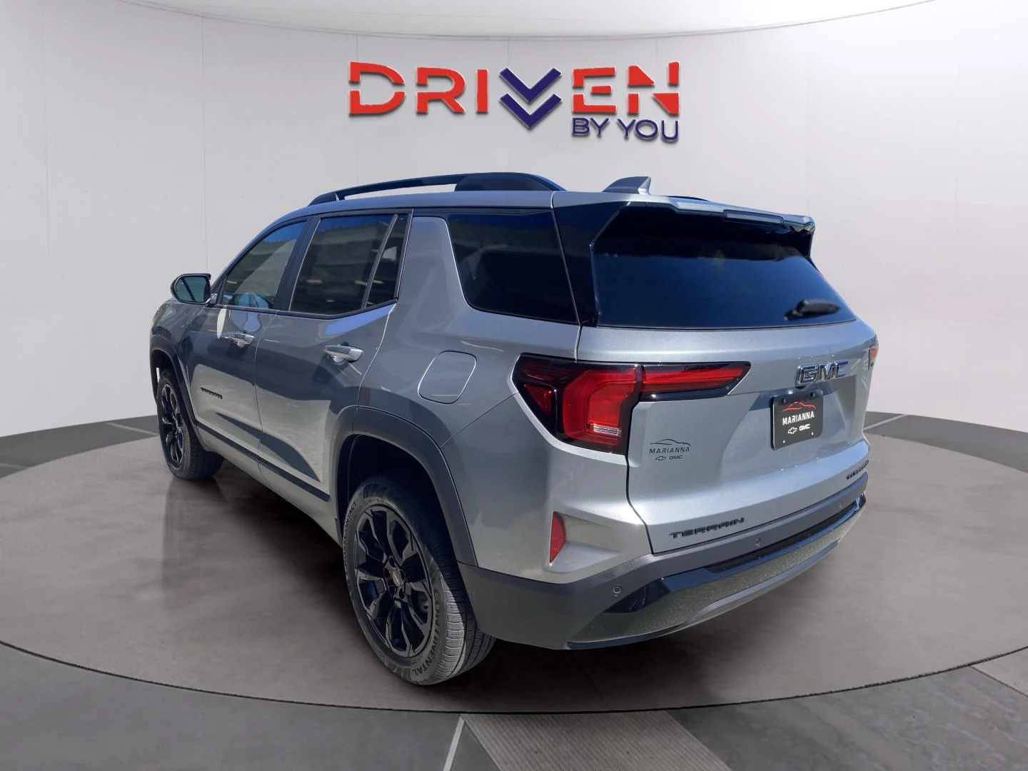 New 2026 Sterling Metallic GMC Elevation image 3