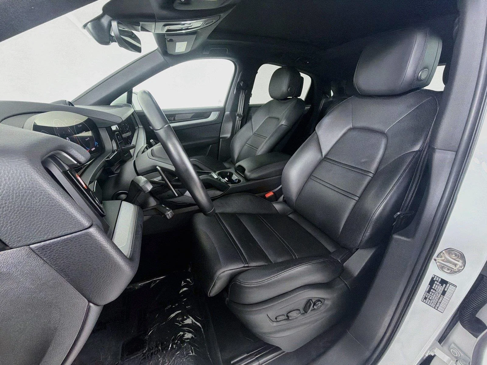 Certified Used 2024 White Porsche  image 5