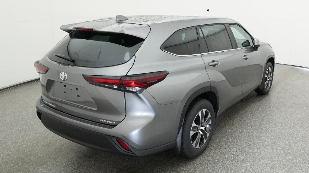 New 2026 Heavy Metal Toyota XLE image 16
