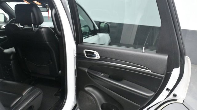 Used 2021 White Jeep Limited image 10