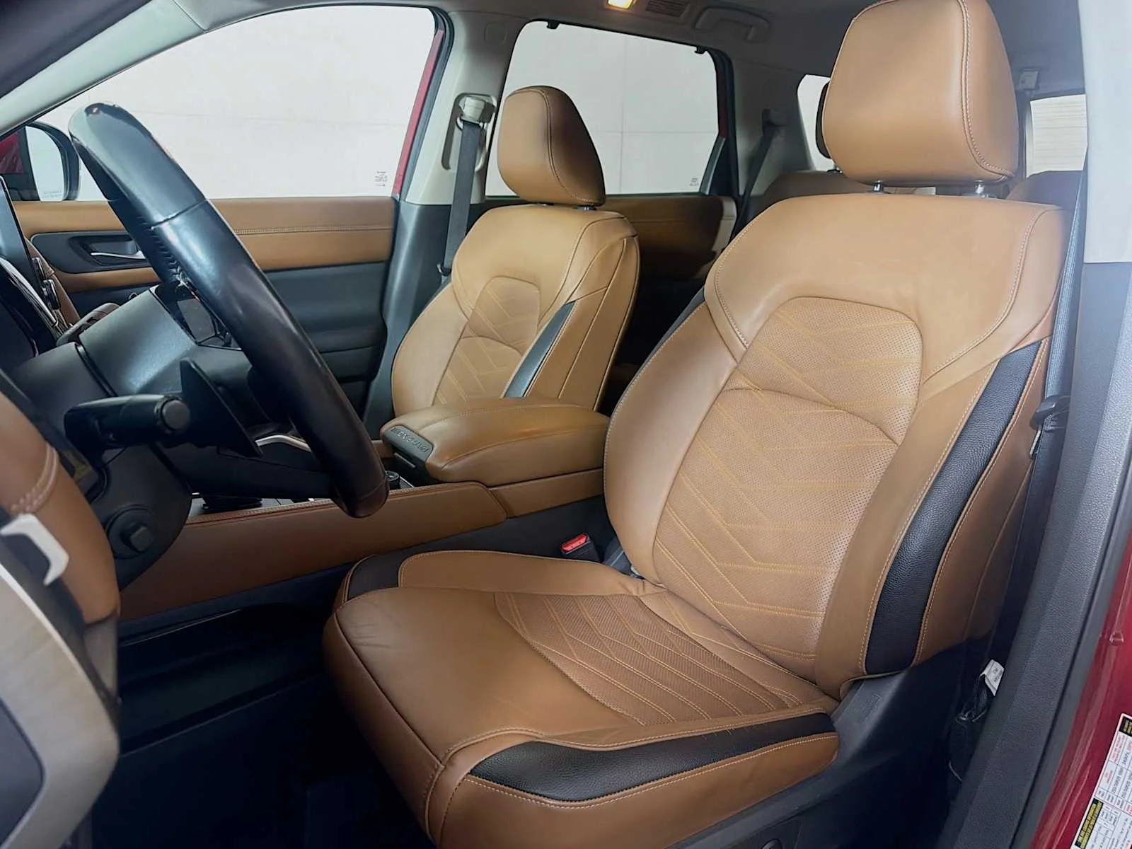 Certified Used 2022 Scarlet Ember Tintcoat Nissan Platinum image 17