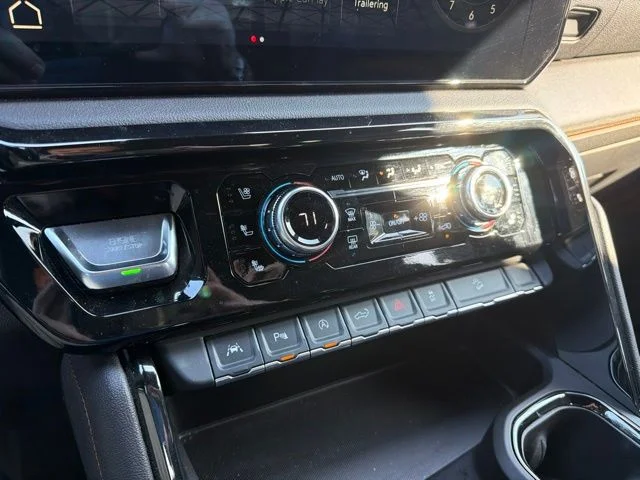 Used 2025 Black GMC AT4 image 18
