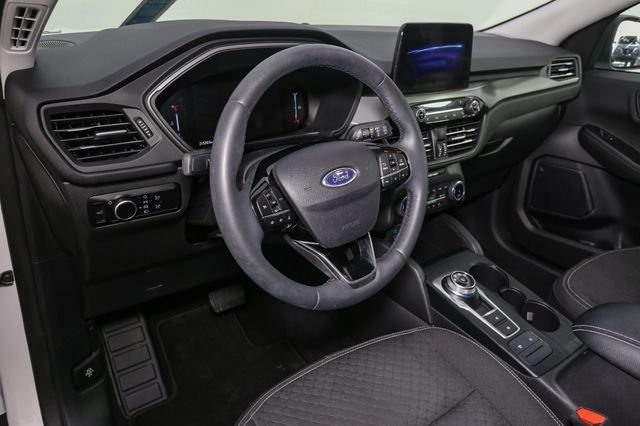 Used 2023 White Ford Active image 20