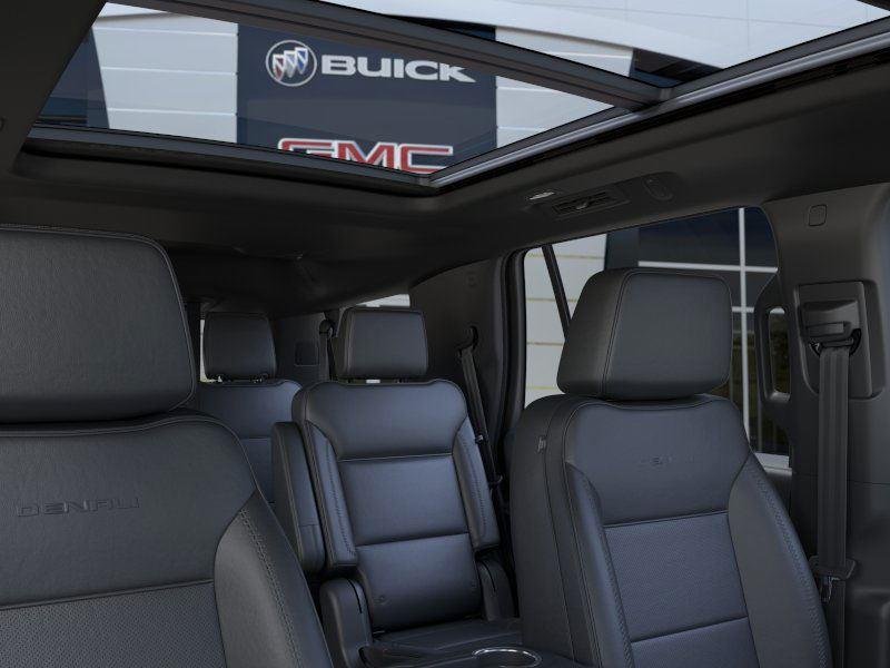 2026 GMC Yukon Denali - Photo 24