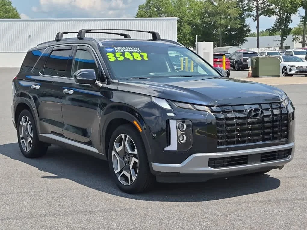 Certified Used 2024 Moonlight Cloud Hyundai SEL 7P image 2
