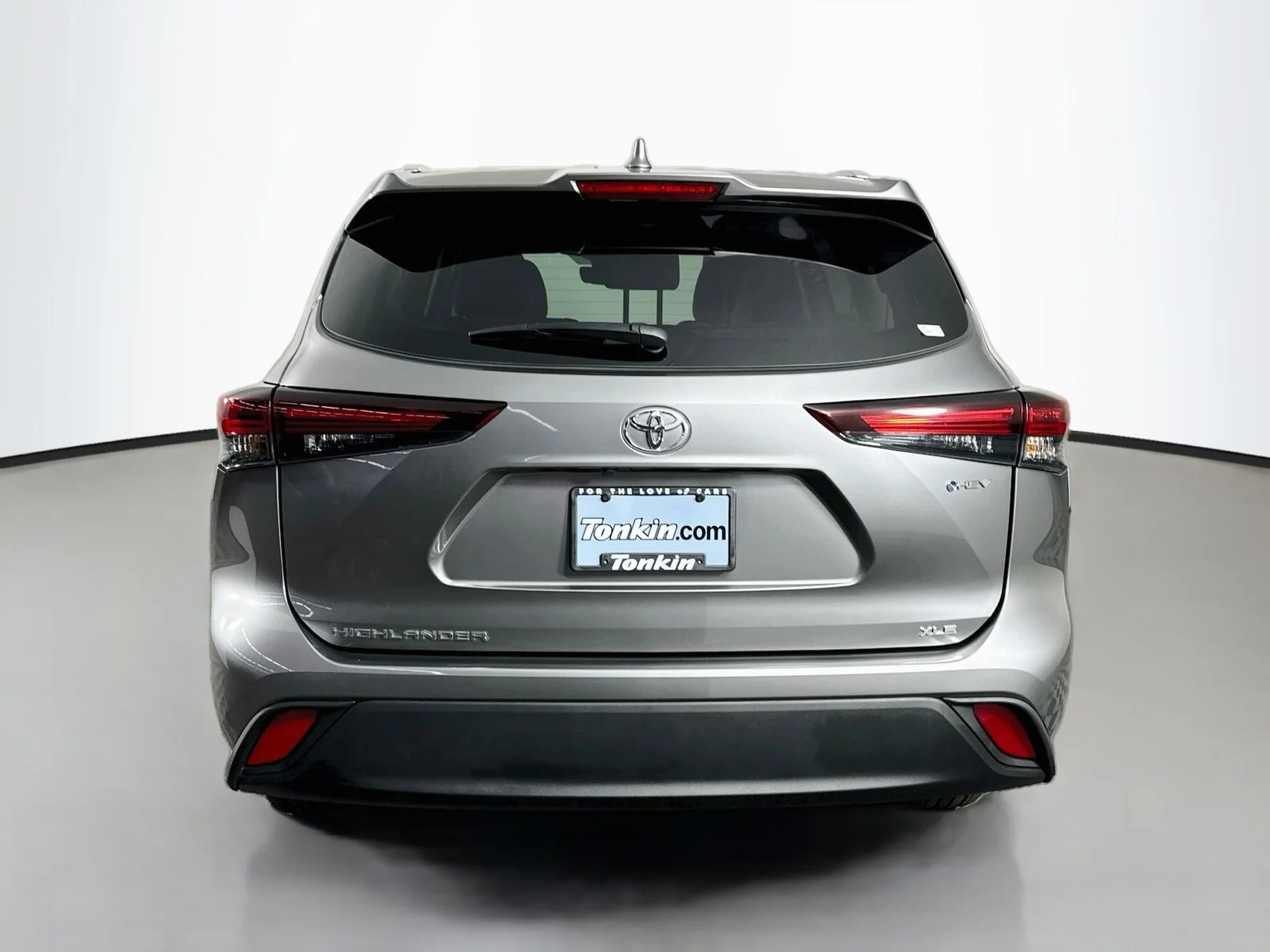Certified Used 2026 Gray Toyota XLE image 28