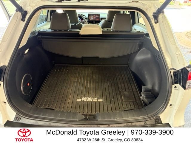 Used 2024 Beige Toyota XLE image 11