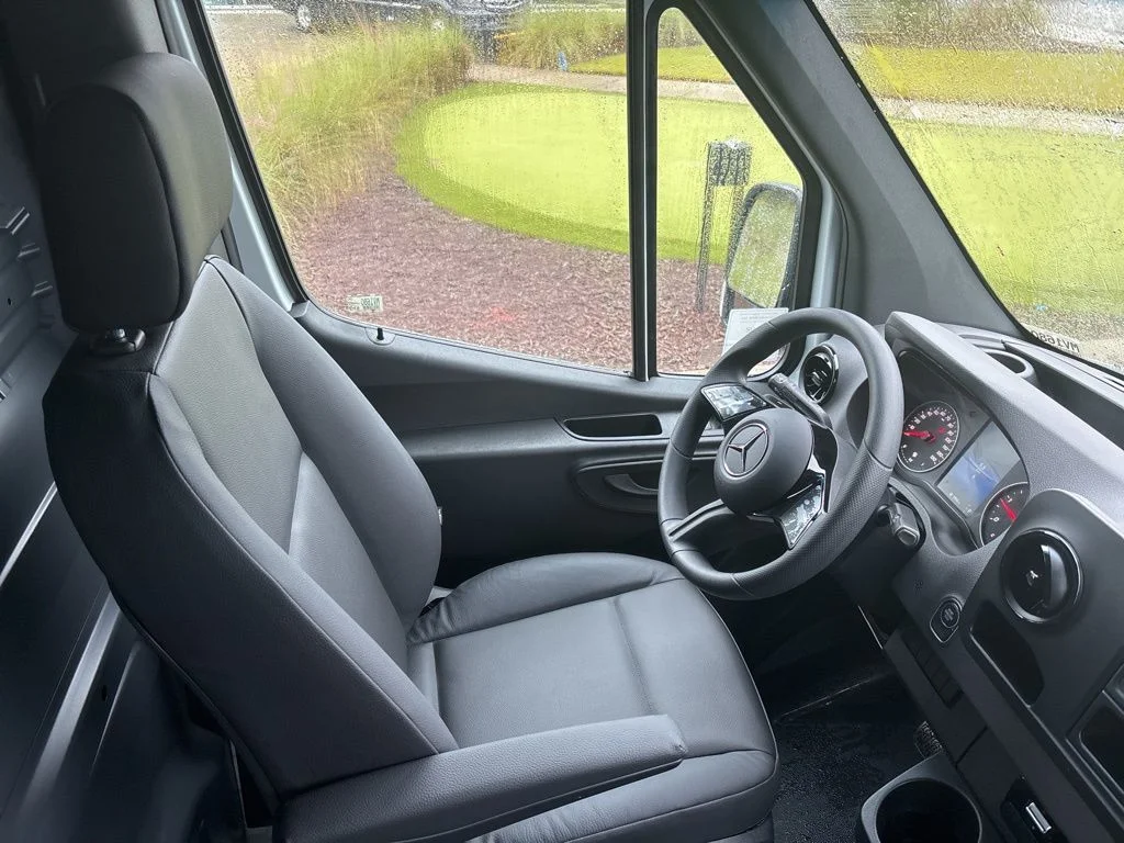 New 2026 Arctic White Mercedes-Benz w/ Ranger Shelving image 38