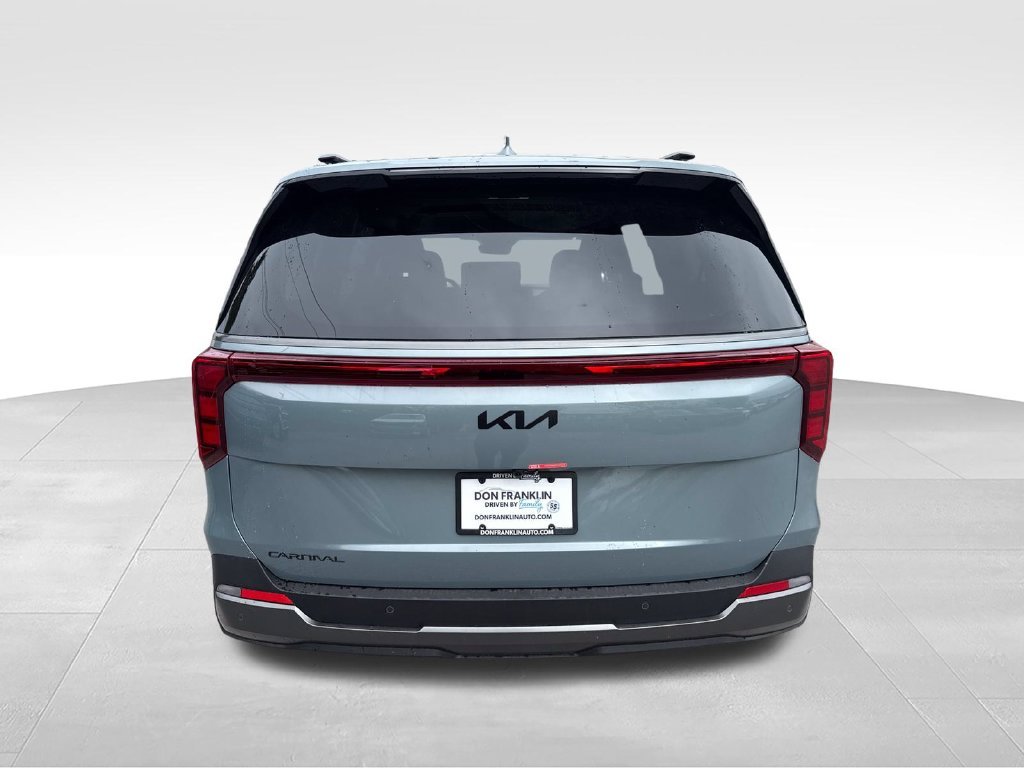 New 2027 Green Kia SX image 4