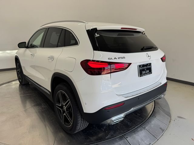 New 2026 Polar White Mercedes-Benz GLA 250 image 10