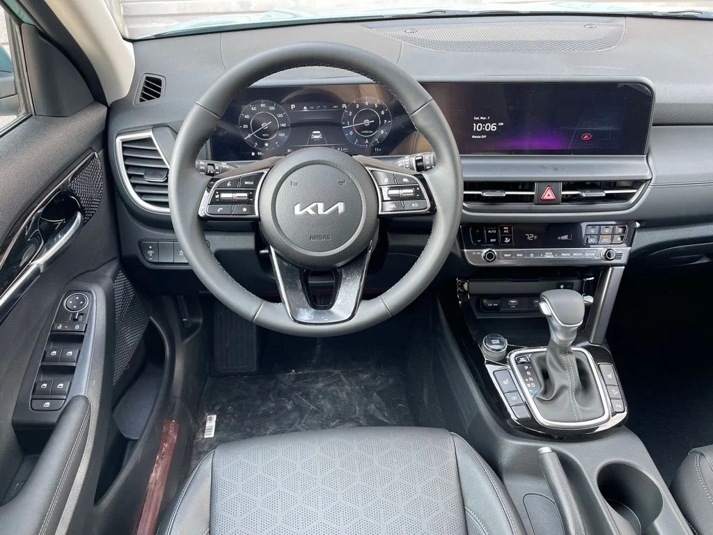 New 2026 Blue Kia EX image 12