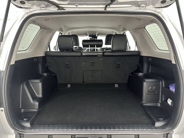 2021 Toyota 4Runner Venture - Photo 23