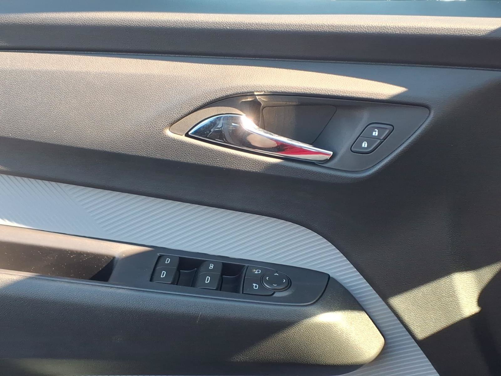 New 2027 Mosaic Black Metallic Chevrolet LT image 12