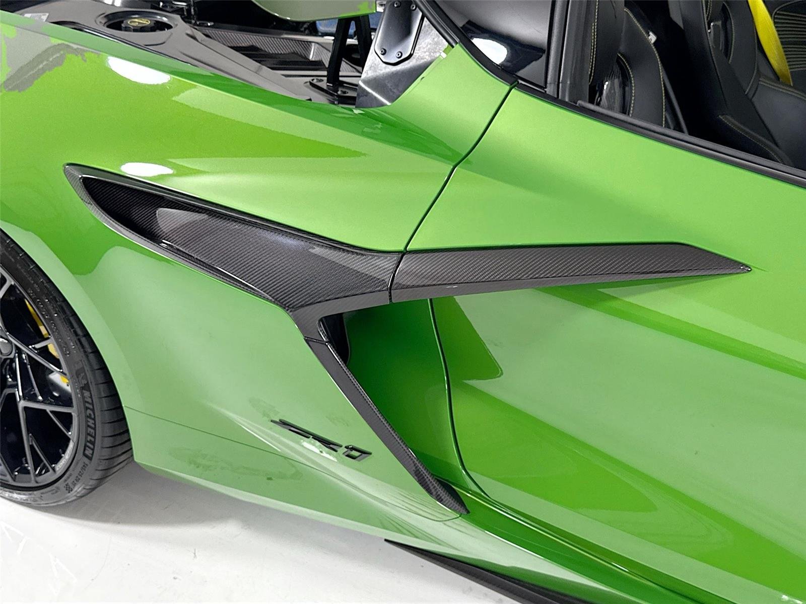 Used 2026 Roswell Green Metallic Chevrolet ZR1 | Carbon Fiber Aero Pkg | Front Lift | Carbon Flash Wheels image 44