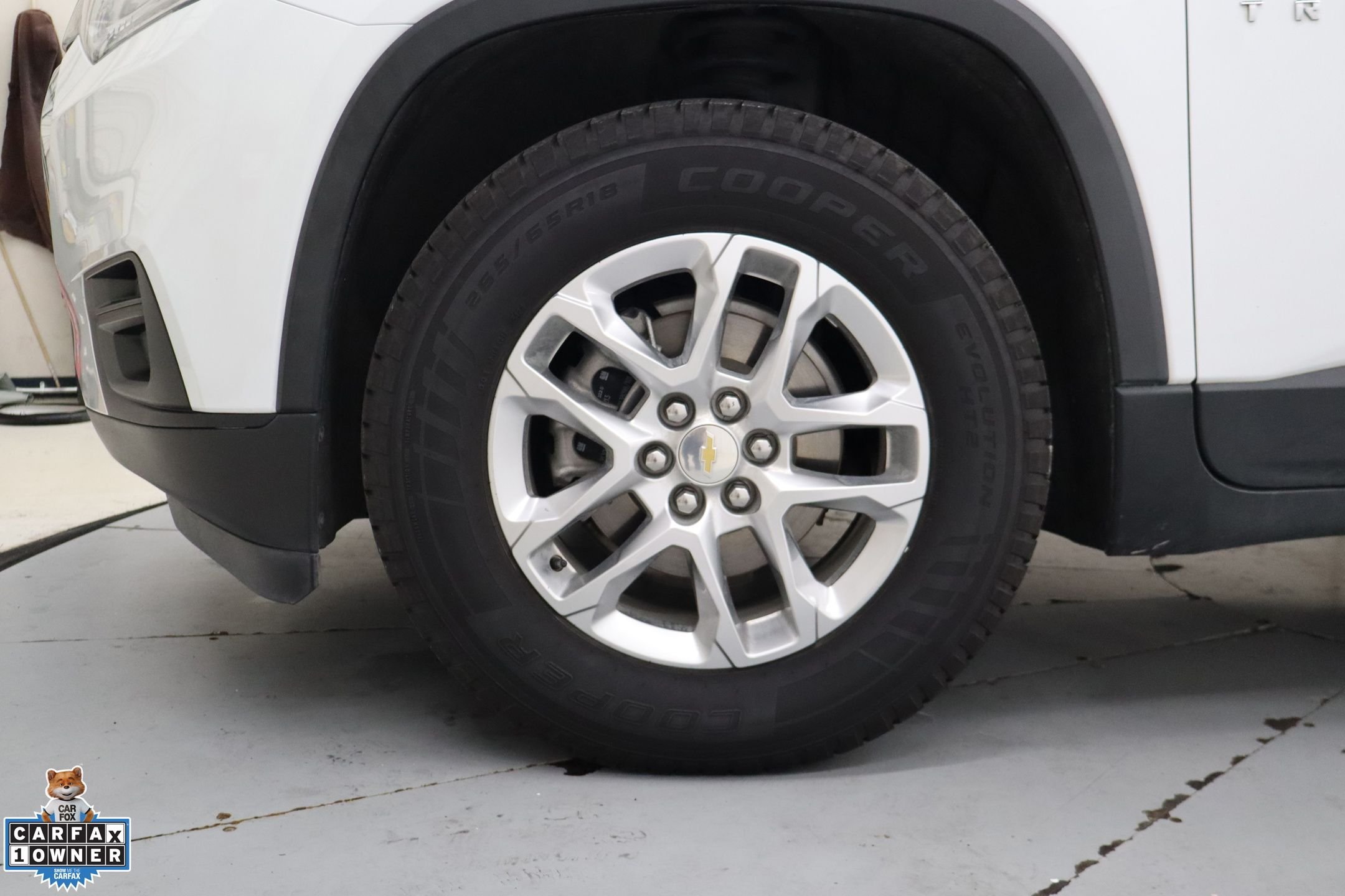 Used 2021 White Chevrolet LS image 10