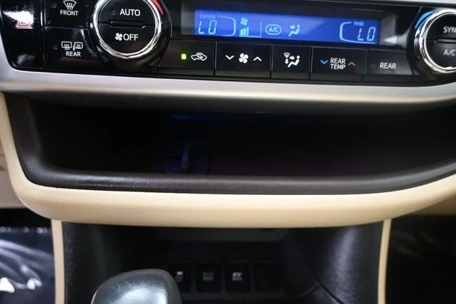Used 2019 Red Toyota Limited image 41