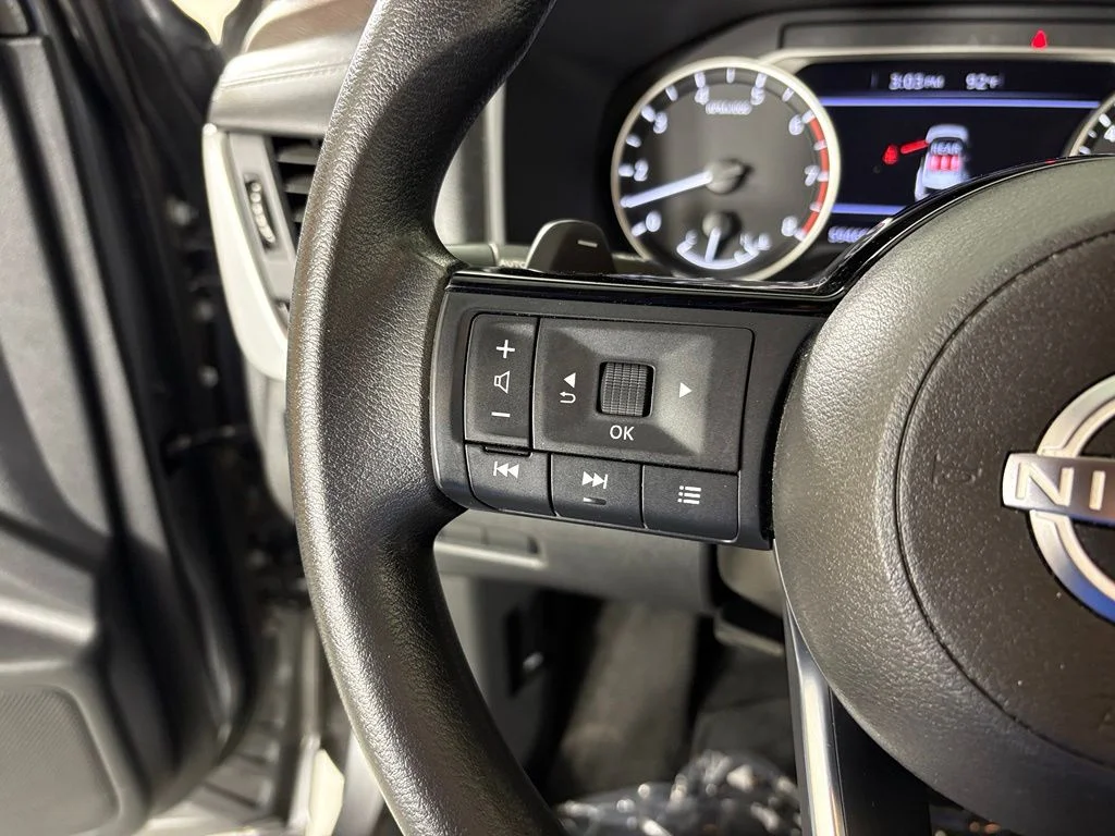 Used 2023 Gray Nissan SV image 21