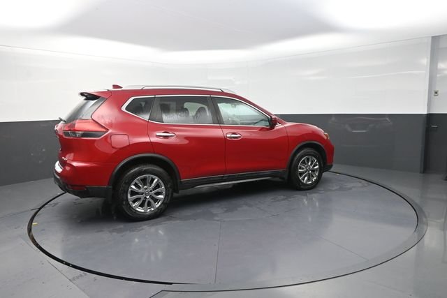 Used 2017 Red Nissan SV image 12