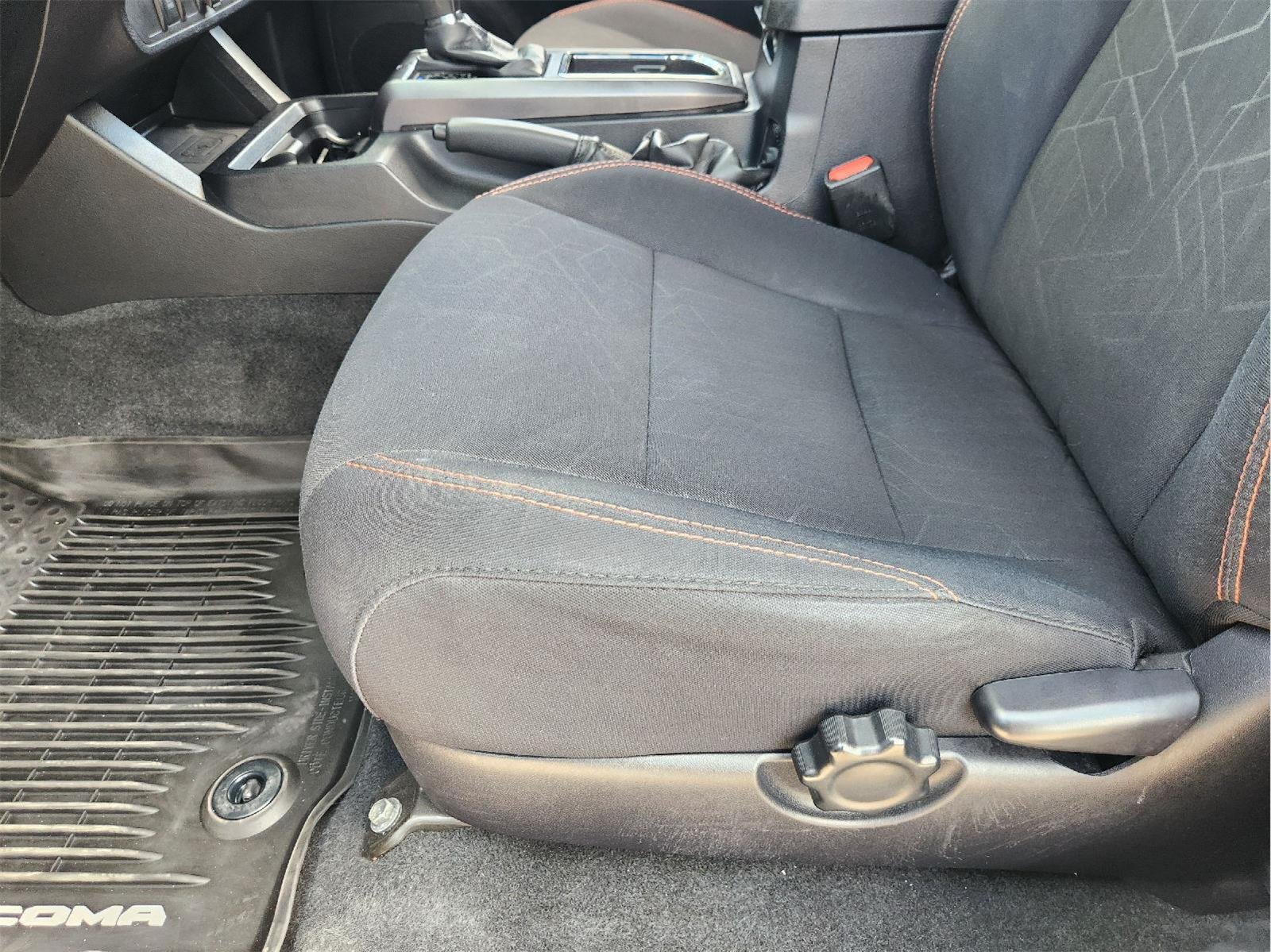 2019 Toyota Tacoma photo 23 of 33