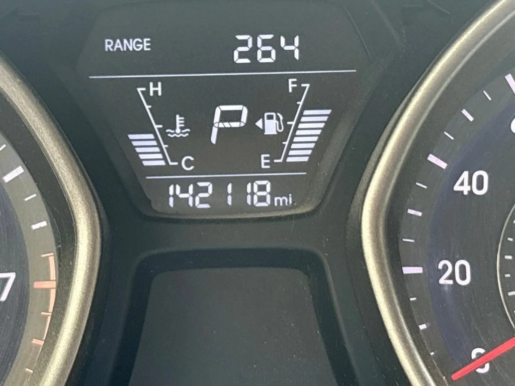 Used 2015 Shale Gray Metallic Hyundai Limited image 16