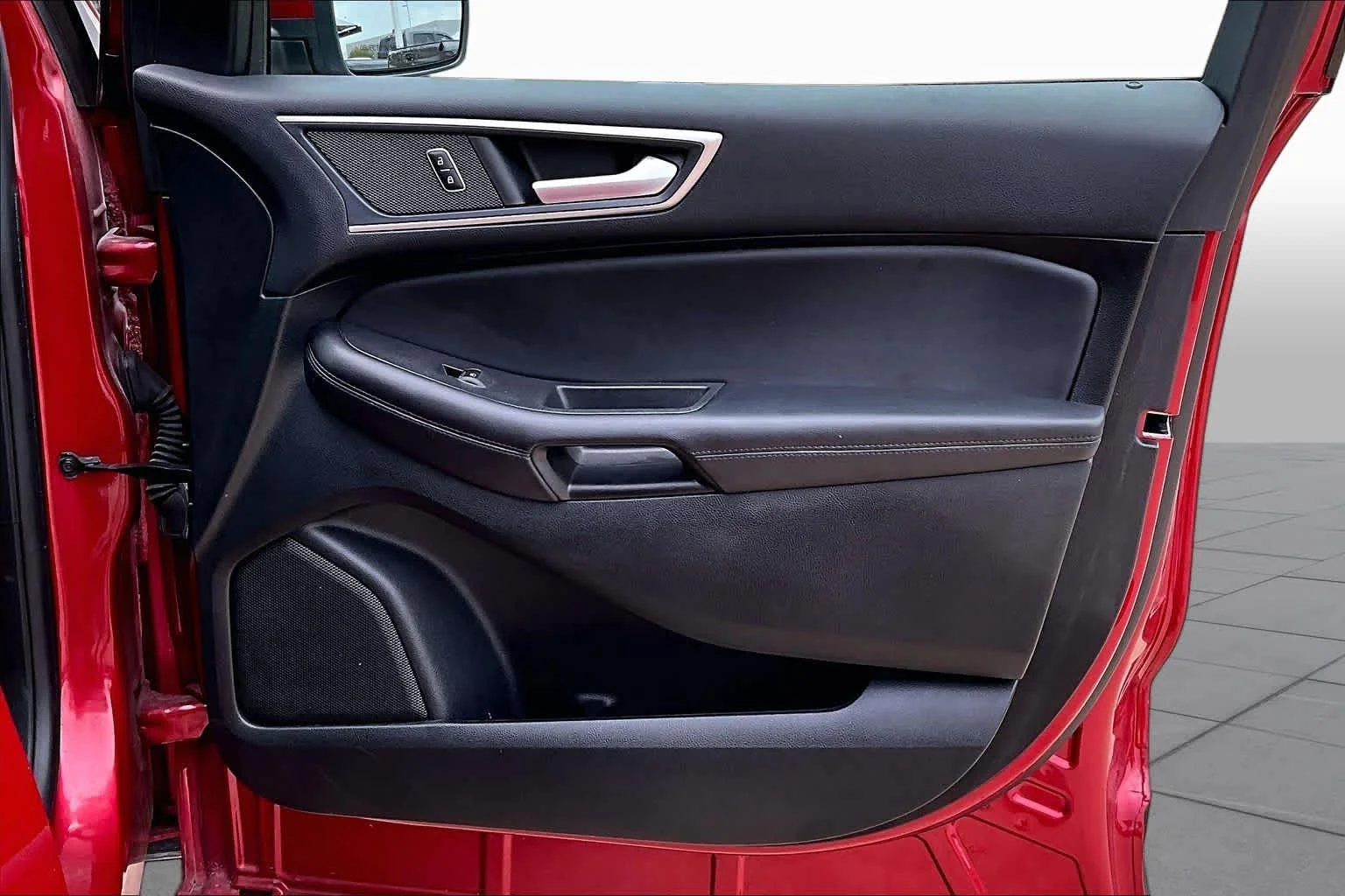 Used 2022 Rapid Red Metallic Tinted Clearcoat Ford SEL image 19