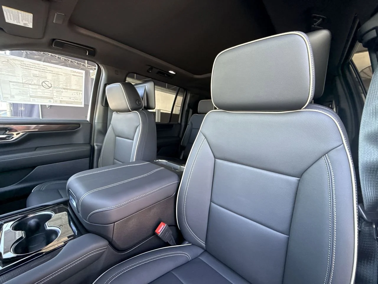 2026 GMC Yukon XL Elevation - Photo 14
