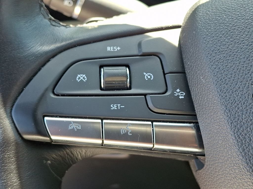 Used 2024 Silver Cadillac Premium Luxury image 22