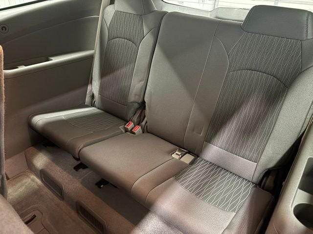 Used 2017 White Chevrolet LS image 8
