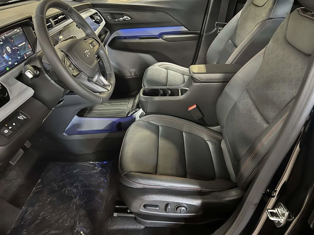 2027 Chevrolet Bolt RS - Photo 11