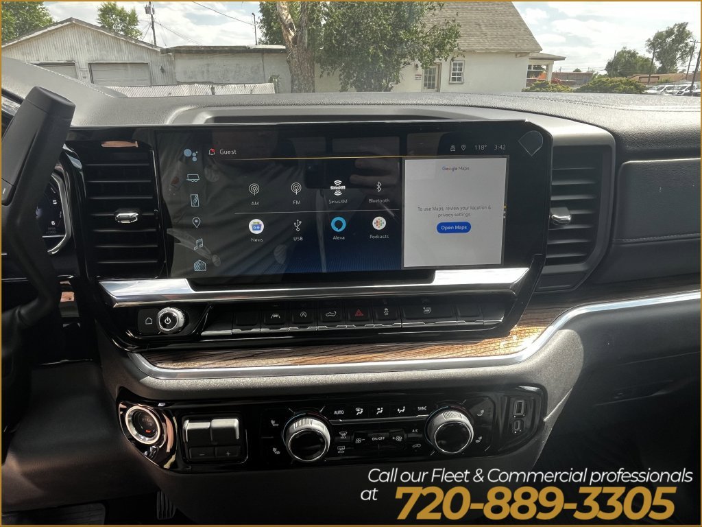 Used 2025 Summit White Chevrolet LT image 11