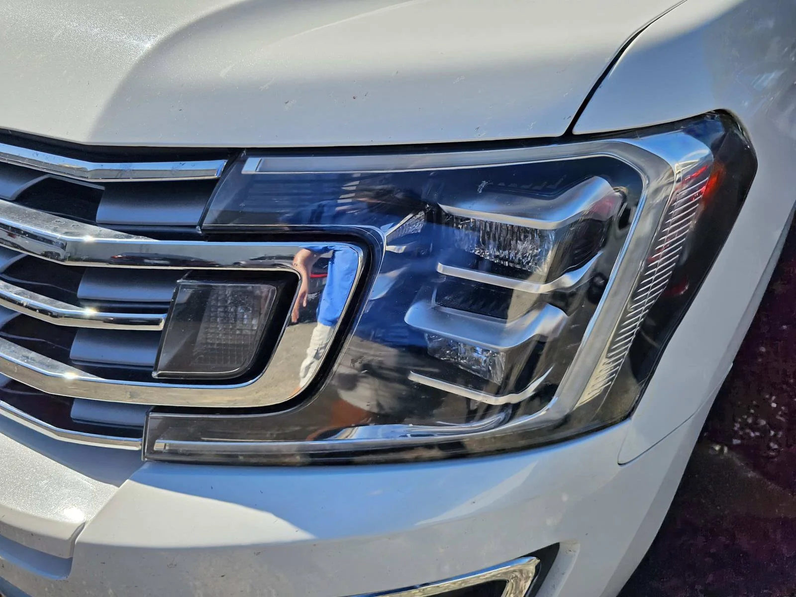 Used 2020 White Ford Limited image 7