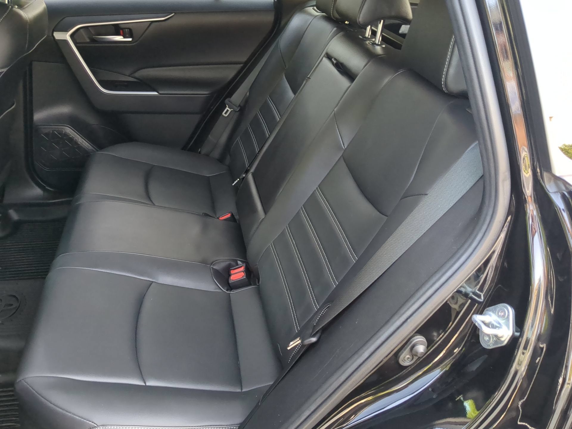 Used 2023 Midnight Black Metallic Toyota Hybrid XLE Premium image 54