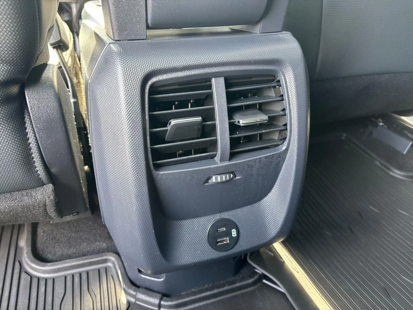 Used 2023 Shadow Black Ford Premium image 42