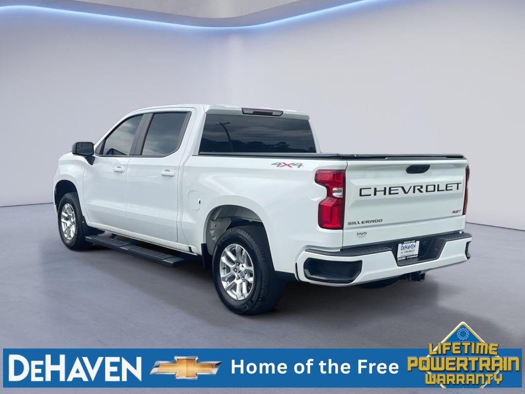 Used 2024 Summit White Chevrolet RST image 4