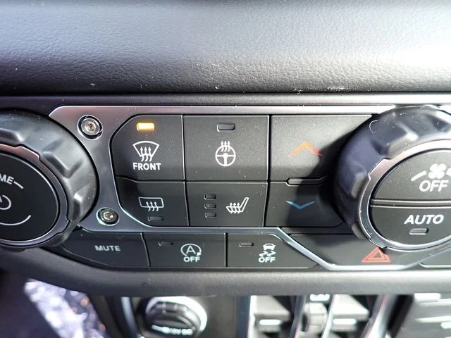 New 2026 Gray Jeep Sahara image 18