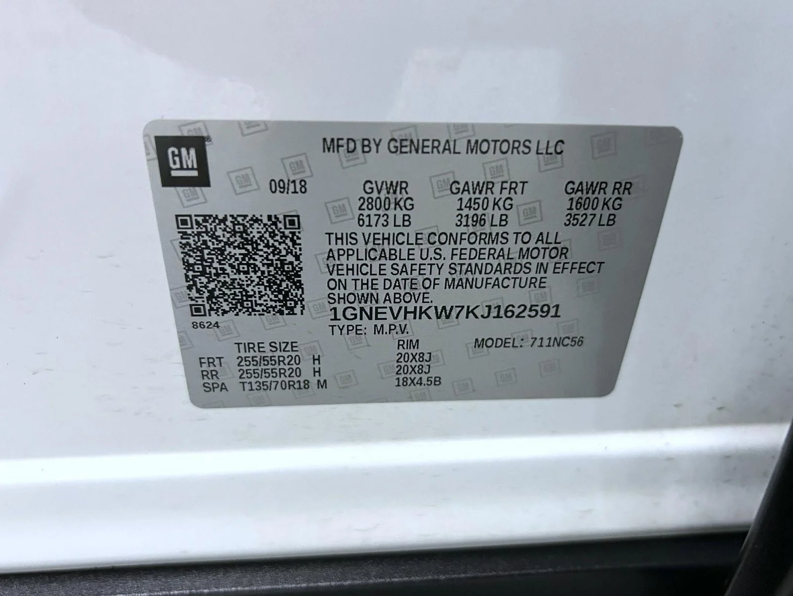 Used 2019 White Chevrolet 3LT image 26
