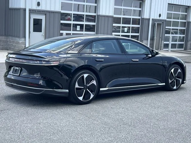 Used 2024  Lucid Touring image 13