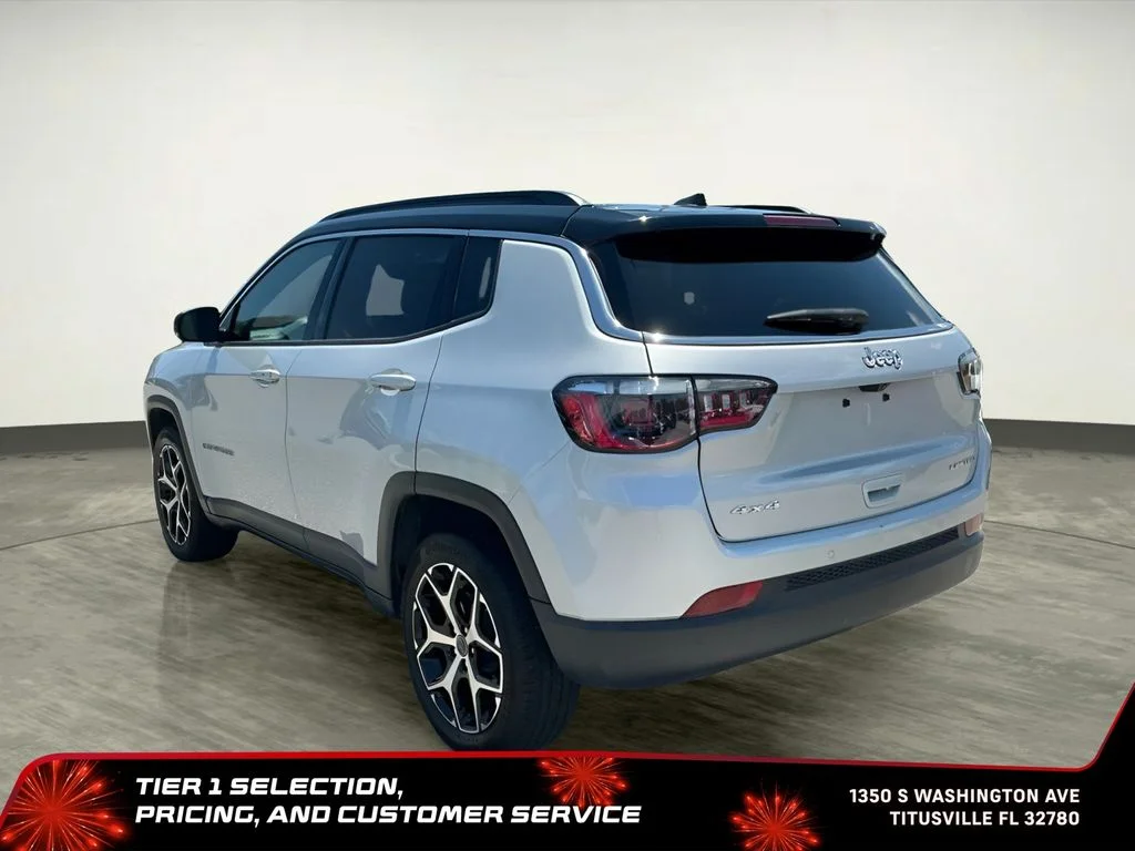 Used 2025 Silver Jeep Limited image 5